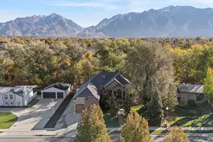 10637 S Crescent Bend Dr, Sandy, UT 84070 - Photo 38
