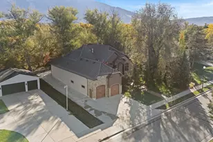 10637 S Crescent Bend Dr, Sandy, UT 84070 - Photo 34