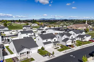 2832 S Shoreline Dr W, Syracuse, UT 84075 - Photo 38