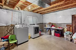1693 N Aaron Dr, Tooele, UT 84074 - Photo 16