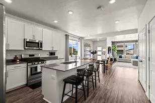 98 E Grant Ln, North Salt Lake, UT 84054 - Photo 18