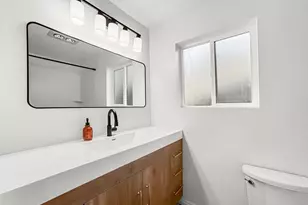 1209 N 950 E, Bountiful, UT 84010 - Photo 30