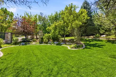 6274 S Oles Ln E, Holladay, UT 84121 - Photo 84