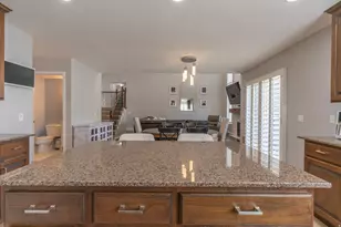13537 S Palawan Way W, Riverton, UT 84065 - Photo 6