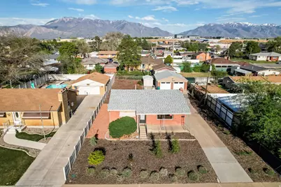 5476 S 2100 W, Roy, UT 84067 - Photo 2