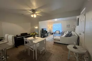 1672 S Canyonwoods E, Ogden, UT 84404 - Photo 8