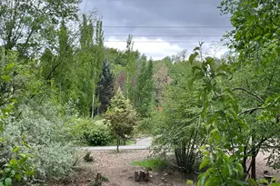 1672 S Canyonwoods E, Ogden, UT 84404 - Photo 40