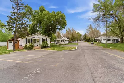 3855 Grandview Dr, Ogden, UT 84403 - Photo 2
