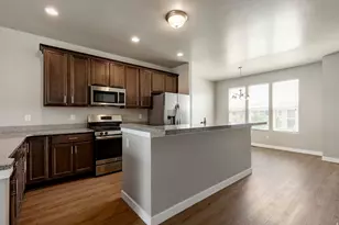 5161 W Stockfield Ln, Herriman, UT 84096 - Photo 2