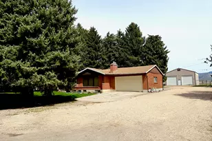 916 S 6800 E, Huntsville, UT 84317 - Photo 2