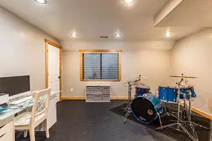 8101 W Step Mountain Rd, Herriman, UT 84096 - Photo 32