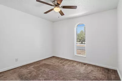 748 E Silver Sage Dr, Sandy, UT 84094 - Photo 18