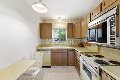2212 N 200 E, Provo, UT 84604 - Photo 12