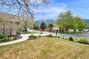 2373 E Glacier View Dr S, Sandy, UT 84092 - Photo 4