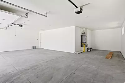 5005 N 75 E #16, Enoch, UT 84720 - Photo 32