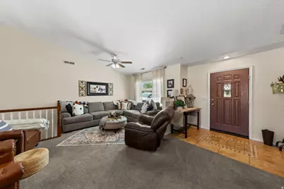 1021 E Elm St, Saint George, UT 84790 - Photo 10