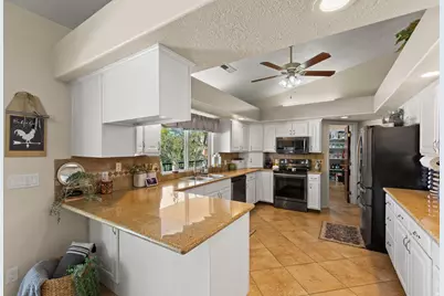 1021 E Elm St, Saint George, UT 84790 - Photo 6