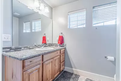 418 S 1285 E, Hyrum, UT 84319 - Photo 8