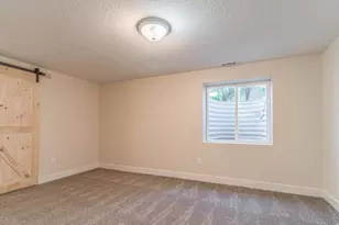 418 S 1285 E, Hyrum, UT 84319 - Photo 14