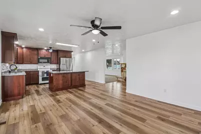 2668 W Horseshoe Cir, South Jordan, UT 84095 - Photo 8