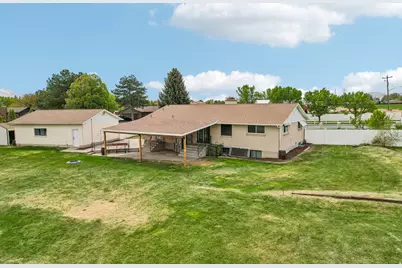 2668 W Horseshoe Cir, South Jordan, UT 84095 - Photo 32