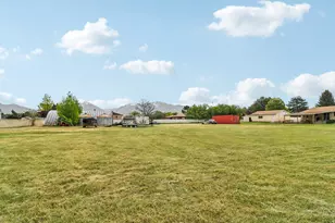 2668 W Horseshoe Circle, South Jordan, UT 84095 - Photo 36