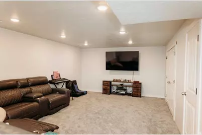 5655 S 4525 W, Hooper, UT 84315 - Photo 22