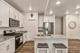 1147 N Haight Creek Loop, Farmington, UT 84025 - Photo 8