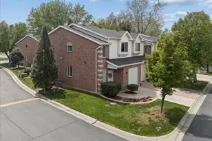 55 N Peregrine Ln, Bountiful, UT 84010 - Photo 2