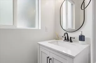 55 N Peregrine Ln, Bountiful, UT 84010 - Photo 8
