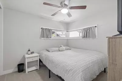 962 N La Verde, Layton, UT 84041 - Photo 10