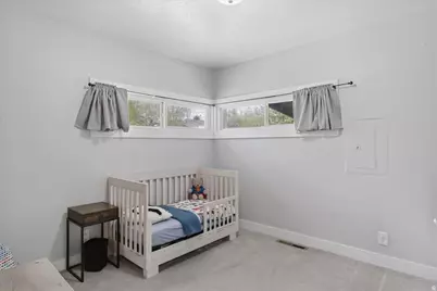962 N La Verde, Layton, UT 84041 - Photo 12