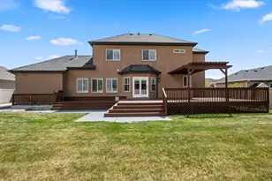 333 E Clay Ln, Lehi, UT 84043 - Photo 48