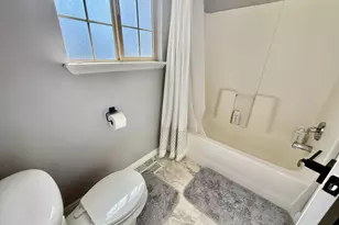 1819 N Clark Dr W, Layton, UT 84041 - Photo 16