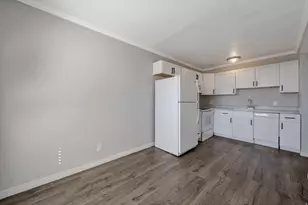 438 N Center St, Salt Lake City, UT 84103 - Photo 6