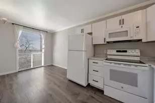 438 N Center St, Salt Lake City, UT 84103 - Photo 4