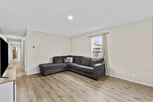 2491 N Hwy 89, Pleasant View, UT 84404 - Photo 8