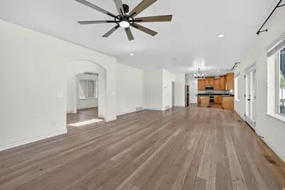 2733 S Bellflower Cir, Saratoga Springs, UT 84045 - Photo 16