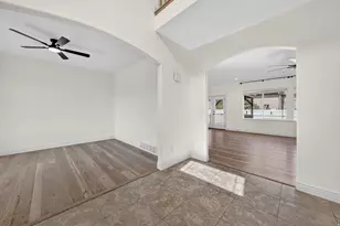 2733 S Bellflower Cir, Saratoga Springs, UT 84045 - Photo 10