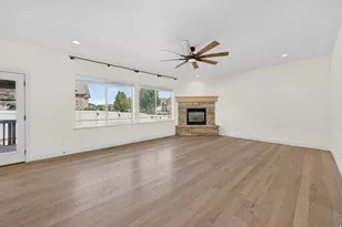 2733 S Bellflower Cir, Saratoga Springs, UT 84045 - Photo 14