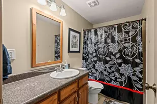 6032 W Oak Fork Dr, West Jordan, UT 84081 - Photo 32