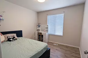 98 W Settlement Cir, Midvale, UT 84047 - Photo 12