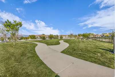 3690 Olivenhain Ct, Magna, UT 84044 - Photo 28