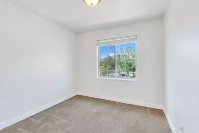 983 W 1055 N #812, Orem, UT 84057 - Photo 12