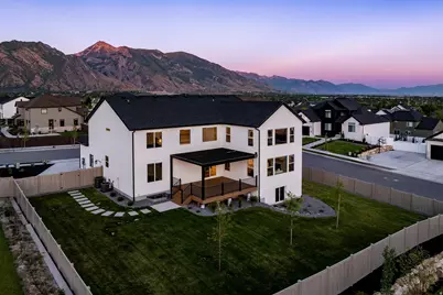 12177 N Shady Brook Ln, Highland, UT 84003 - Photo 2