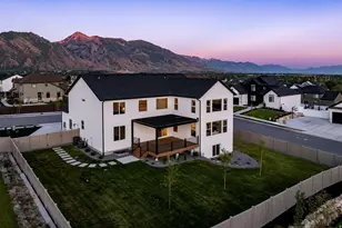 12177 N Shady Brk Ln, Highland, UT 84003 - Photo 2