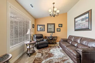 970 S 660 E, Saint George, UT 84790 - Photo 6