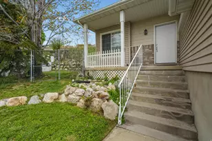 1362 E 5150 S, South Ogden, UT 84403 - Photo 4