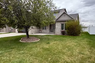 800 Escalante Dr, Vernal, UT 84078 - Photo 4