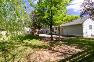 327 E 12600 S, Draper, UT 84020 - Photo 34
